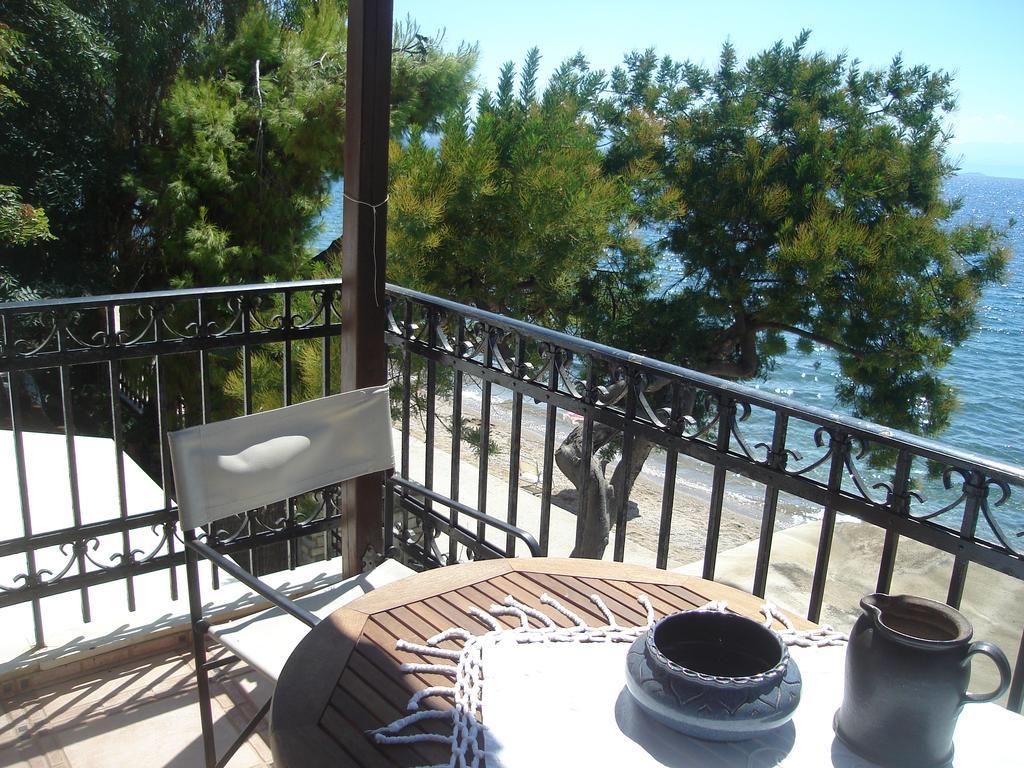 Stelios Seaside House Lefokastro Exterior foto